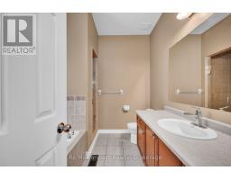 14a Hunt Street, Clarington, ON L1C0A4 Photo 17