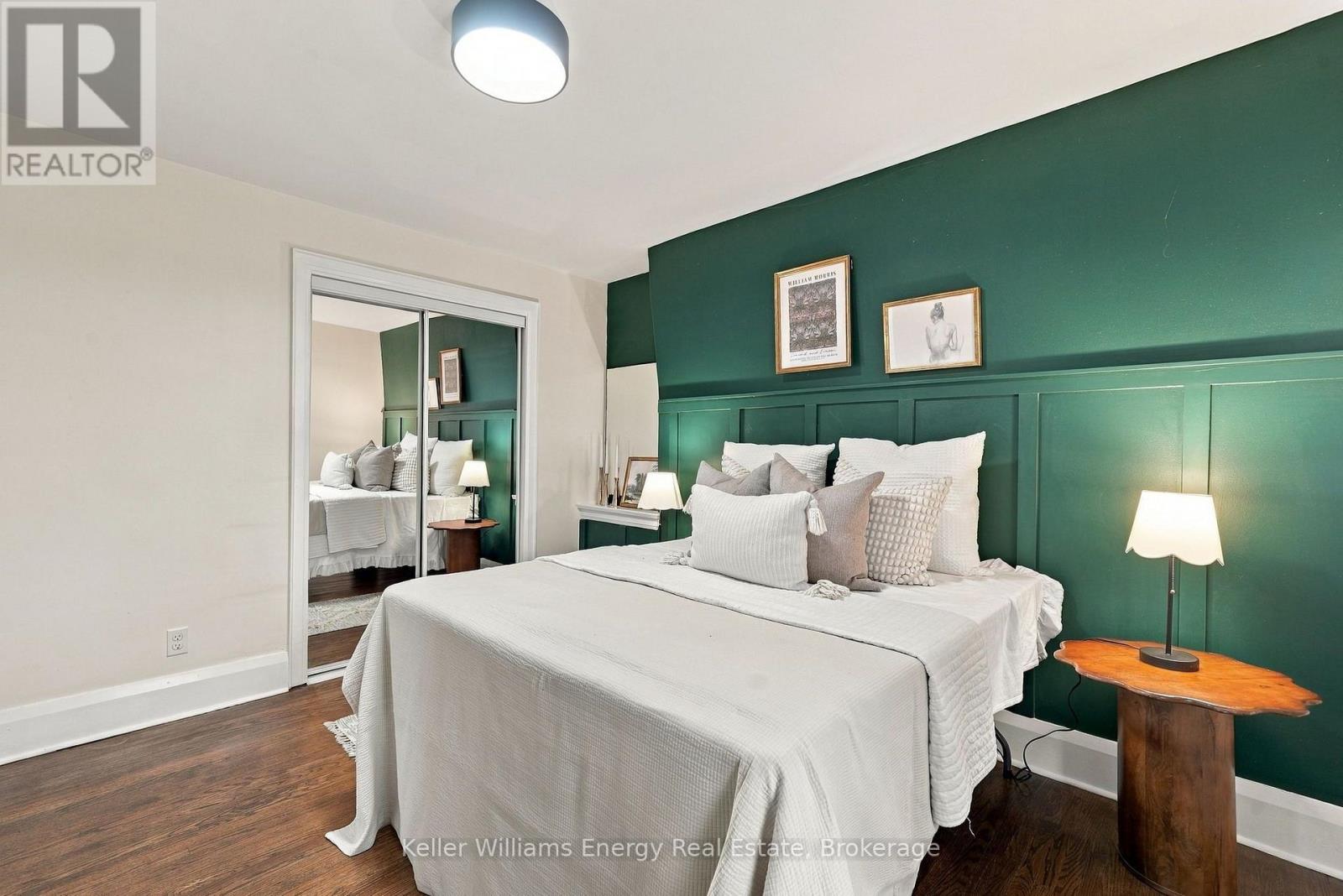 286 GLIDDON AVENUE - 19
