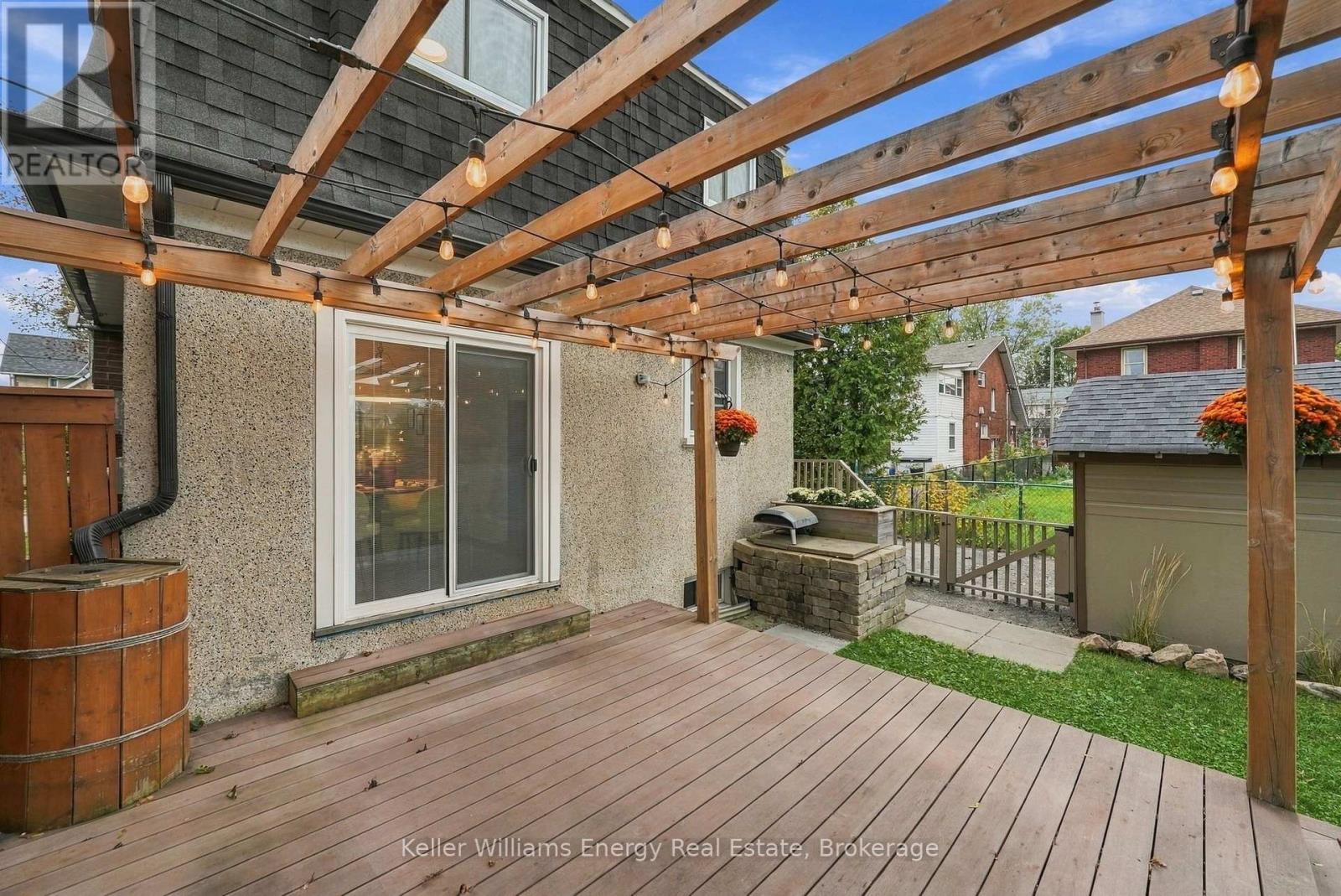 286 GLIDDON AVENUE - 38