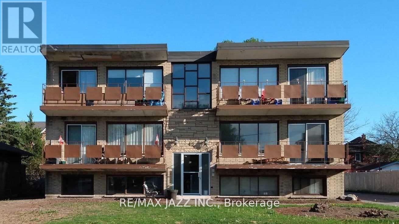 2- 43 Wayne Avenue, Oshawa, ON photo 1