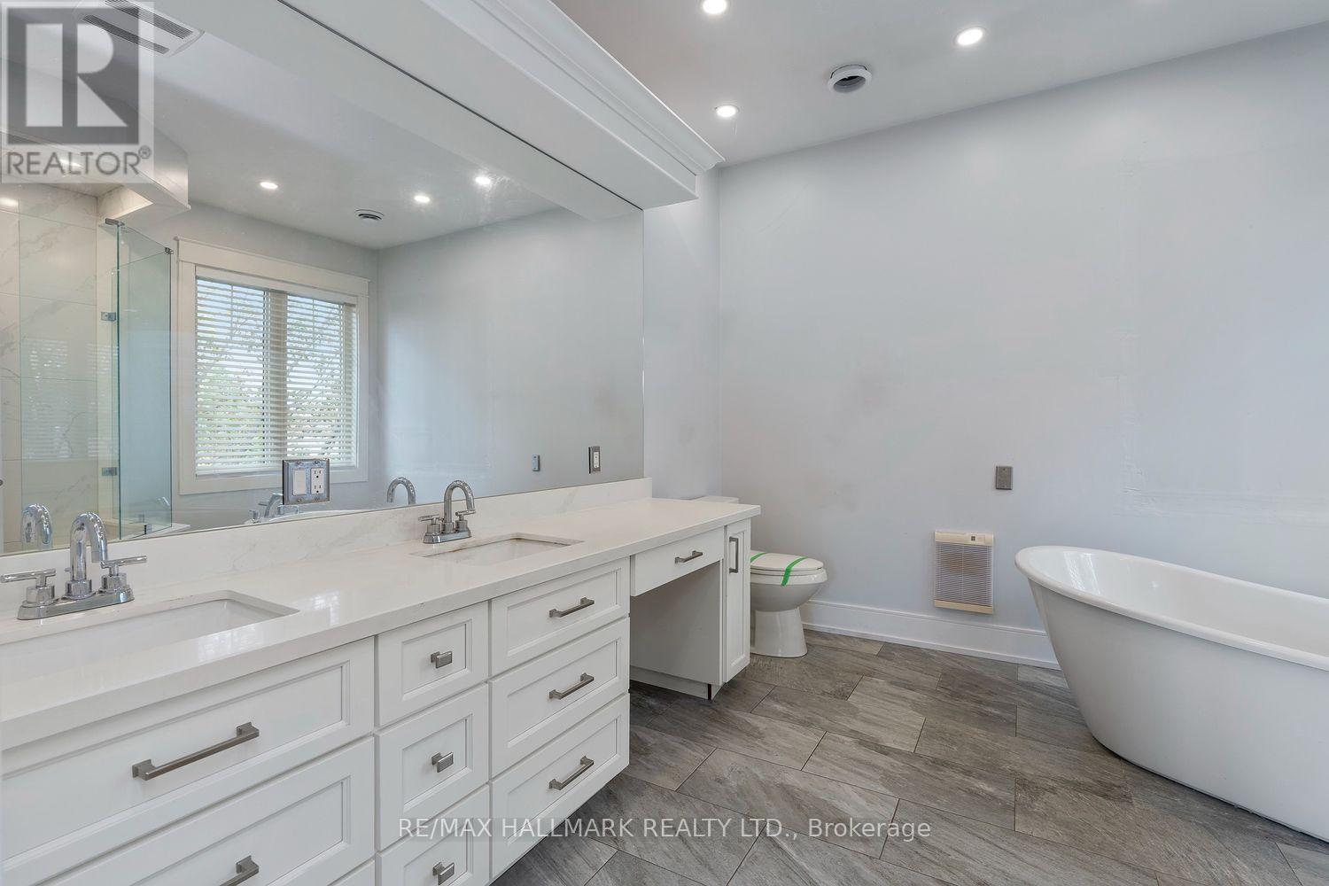 10 SUNRAY CRESCENT - Image 12