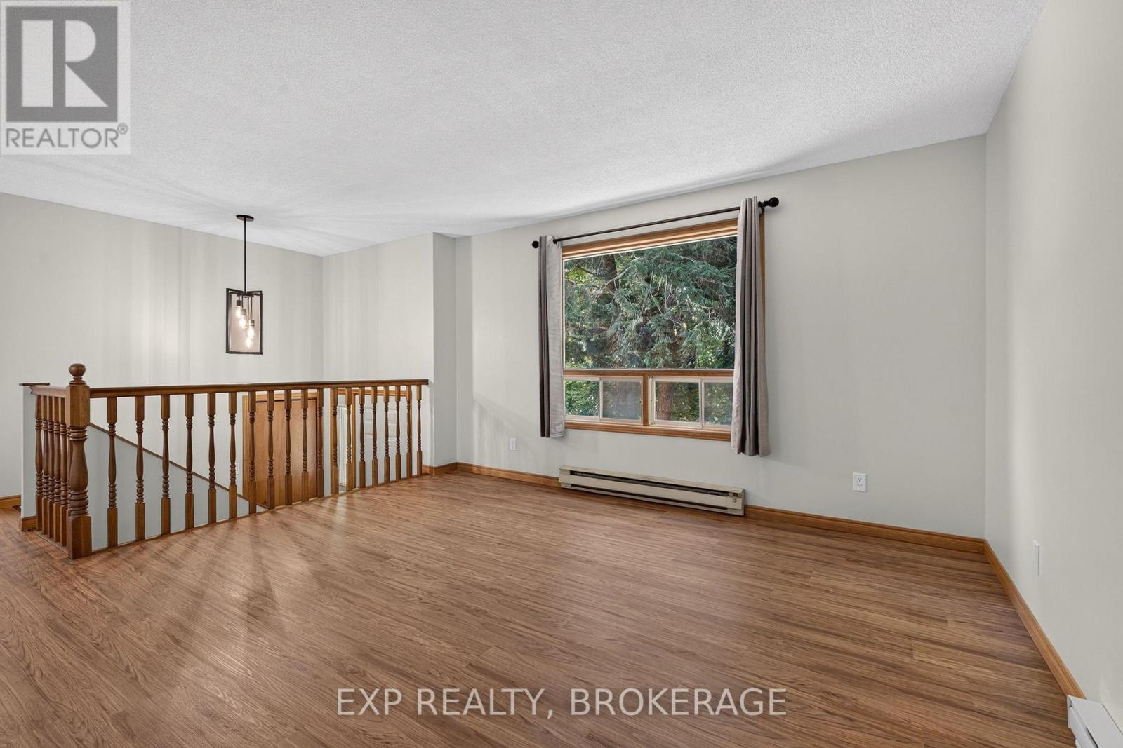 1054 YORK ROAD - 10