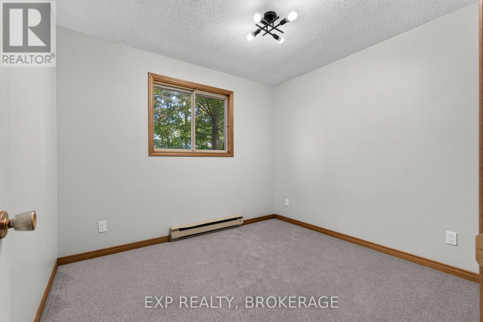 1054 YORK ROAD - 25