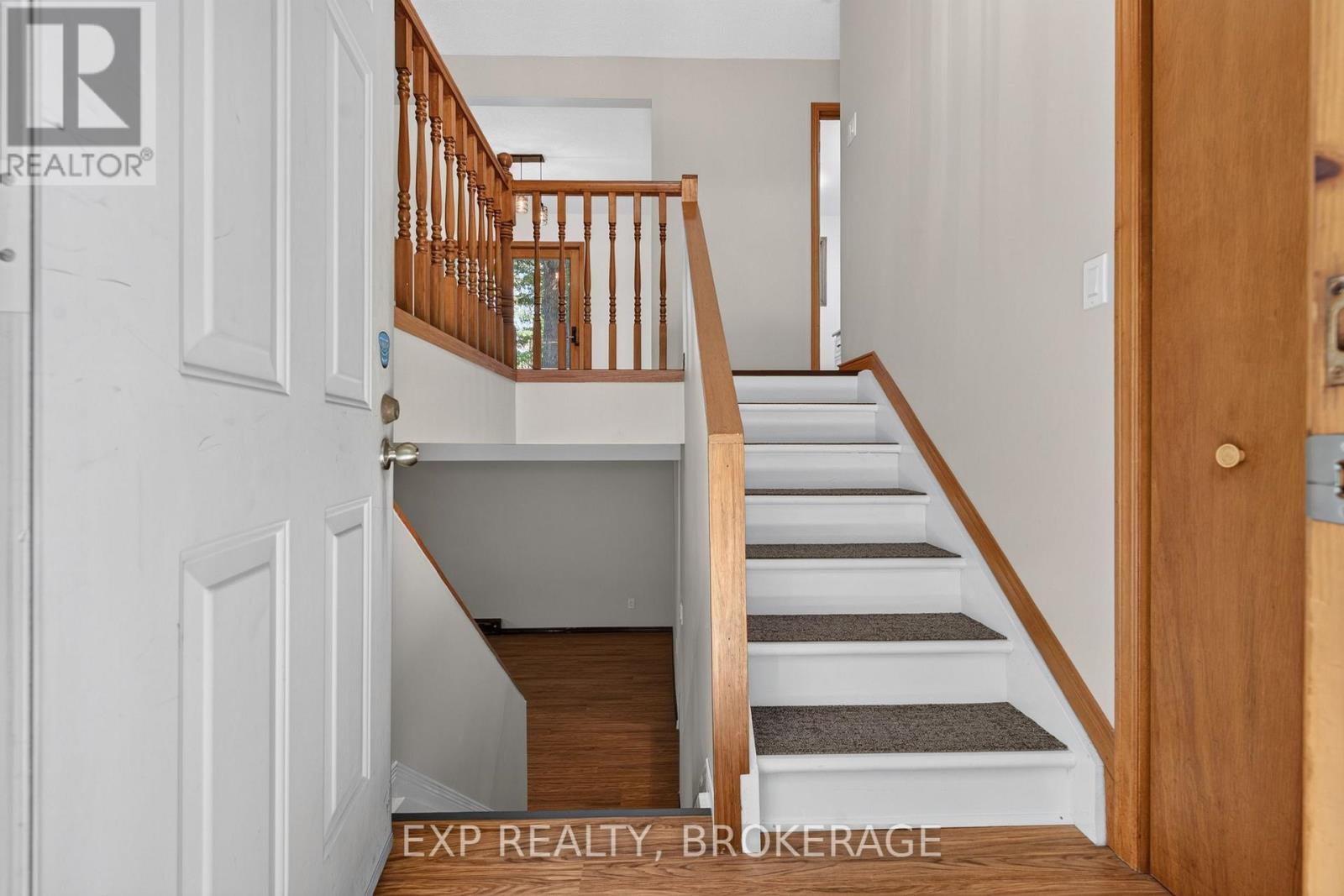 1054 YORK ROAD - 28