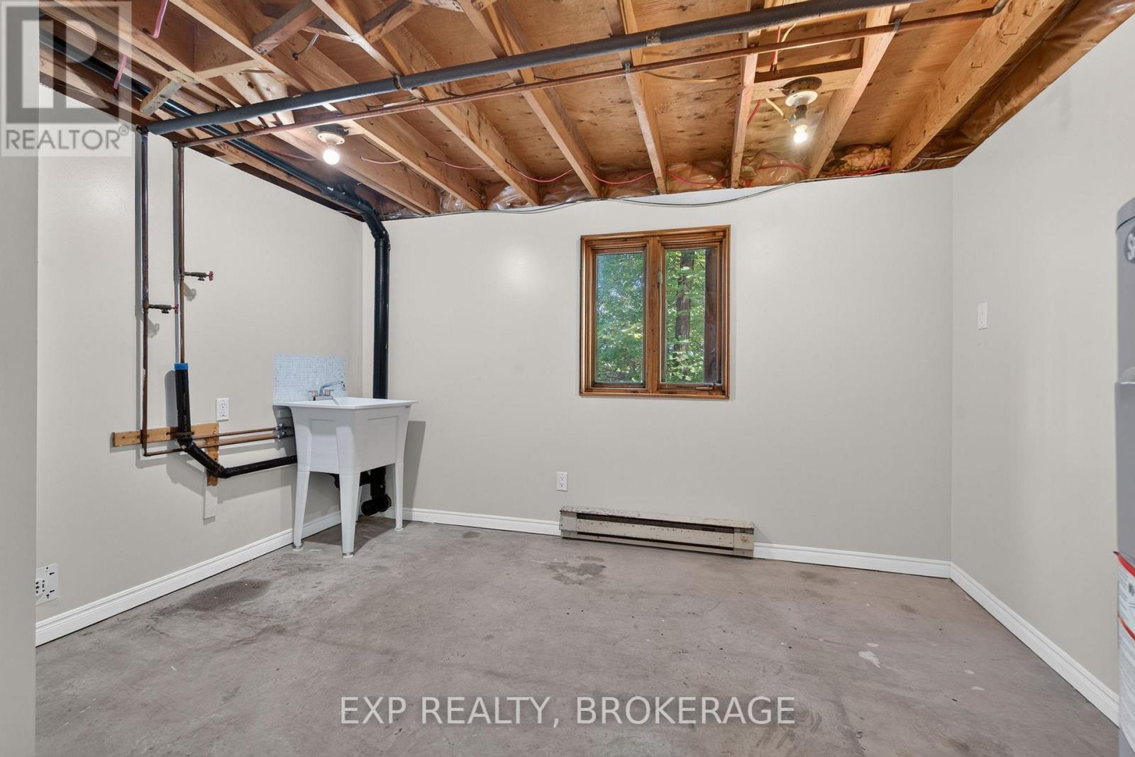 1054 YORK ROAD - 37