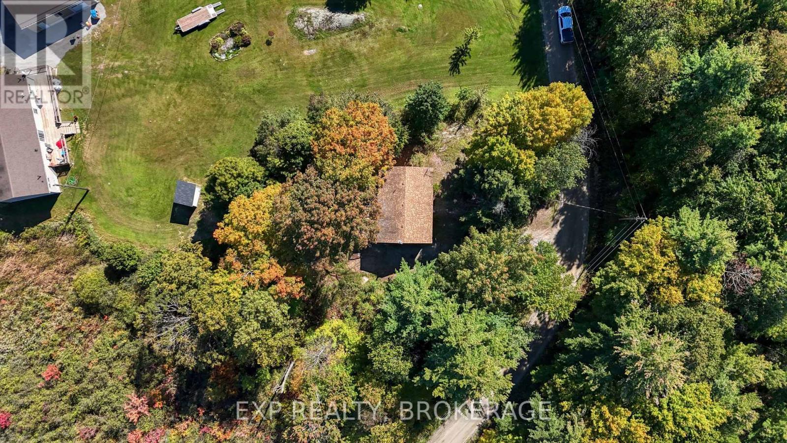 1054 YORK ROAD - Image 44