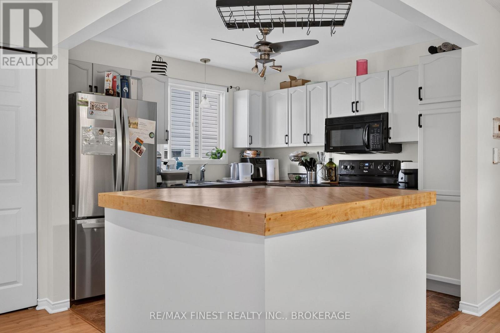 984 WATERBURY CRESCENT - Image 9