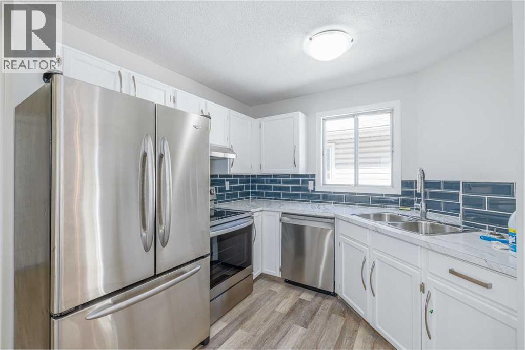 5 Erin Grove Place SE - 8
