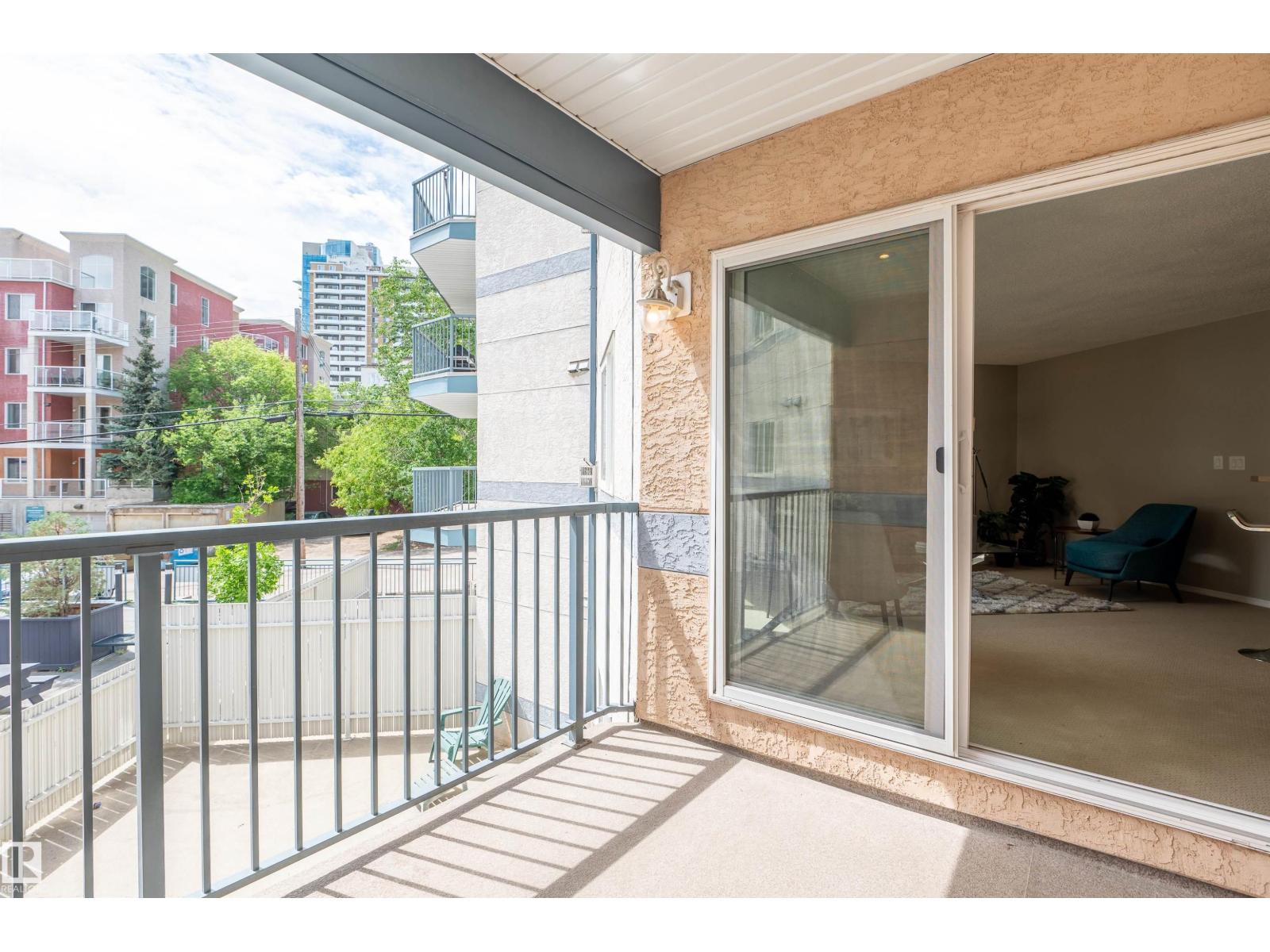 #217 10403 98 AV NW - 11