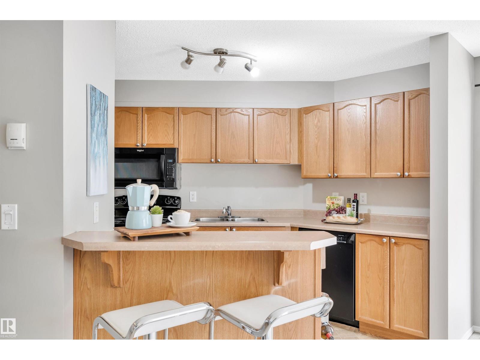 #217 10403 98 AV NW - Image 14