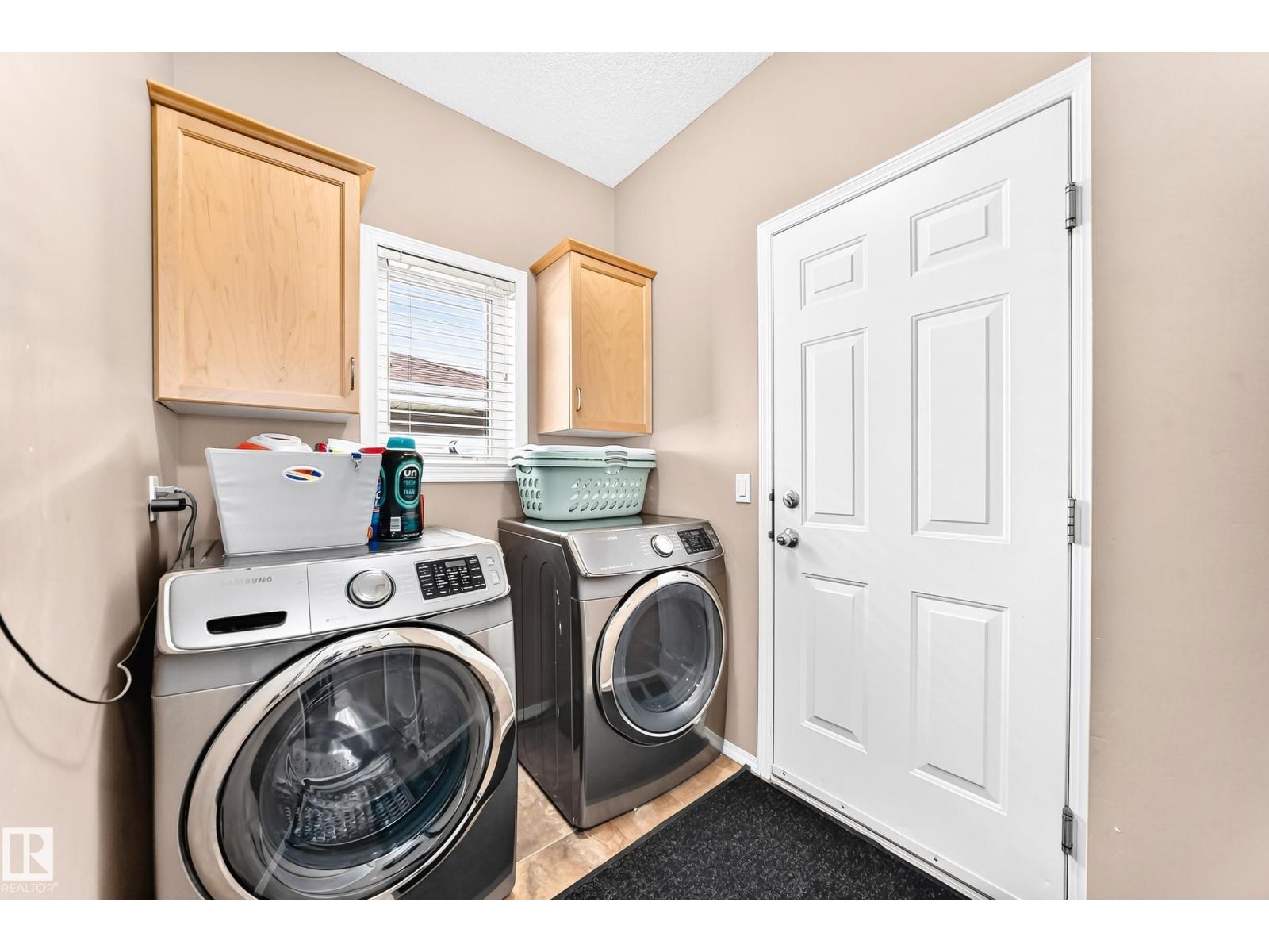 81 DUNFIELD CR - 38