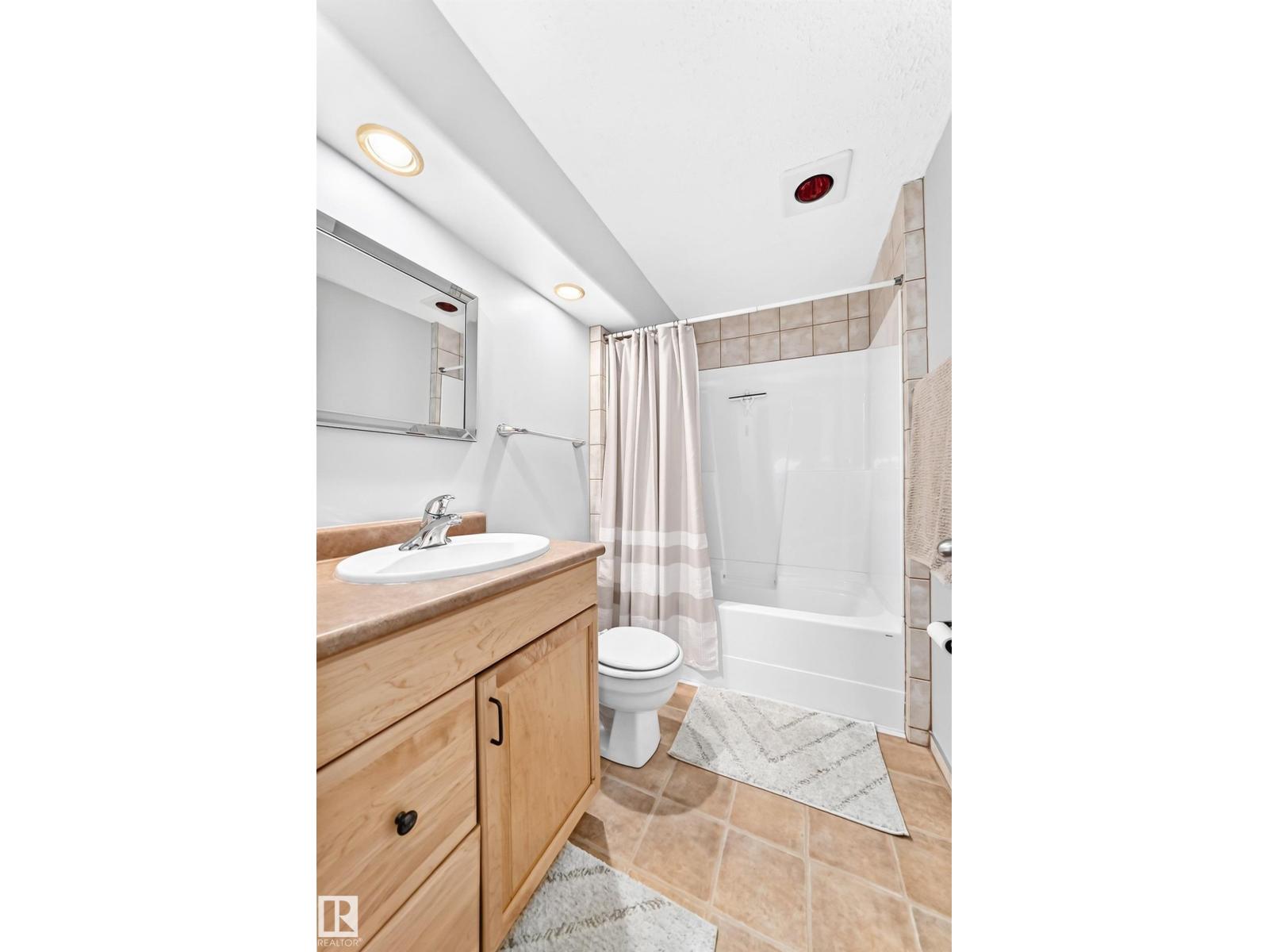 81 DUNFIELD CR - 46