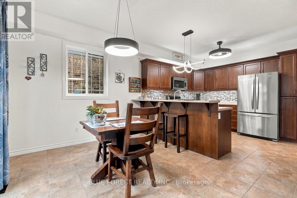 1197 CARDINAL ROAD - 13