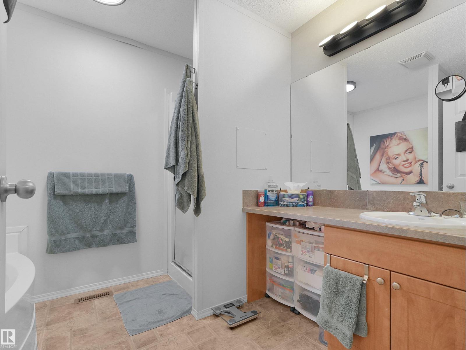 52 Evergreen Park NW - 34