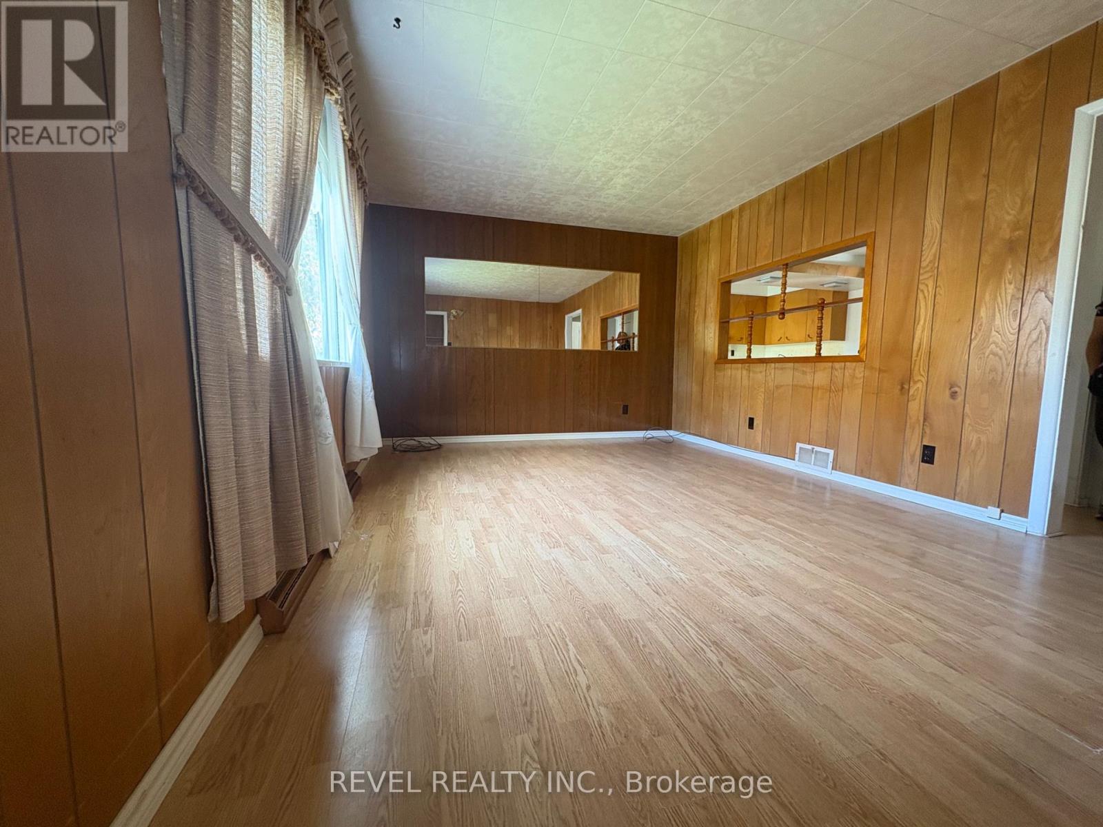 107 FIFTEENTH AVENUE - 8