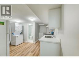 102 Massey Avenue, Kitchener, ON N2C1M5 Photo 15