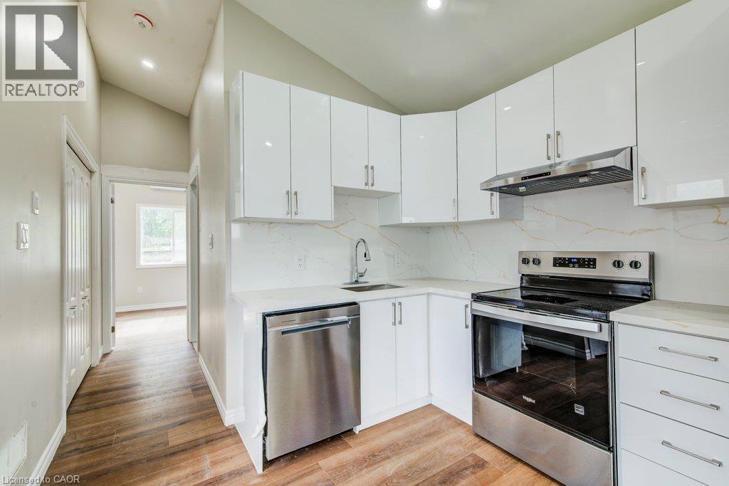 102 MASSEY Avenue - 33