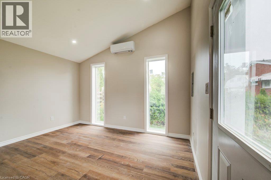 102 MASSEY Avenue - 26