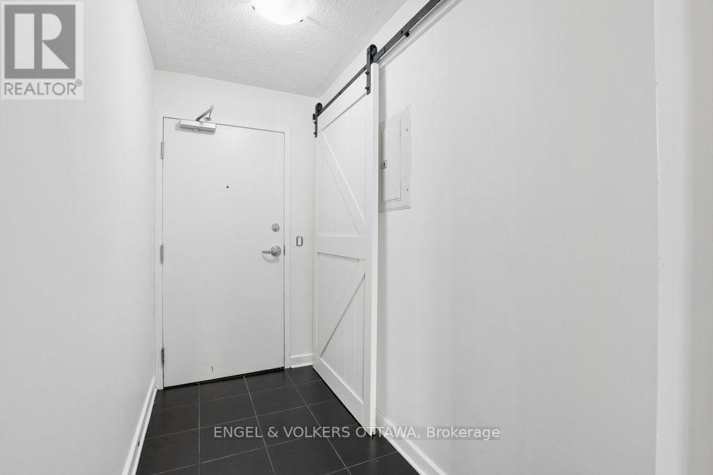 #408 138 SOMERSET STREET W - Image 7