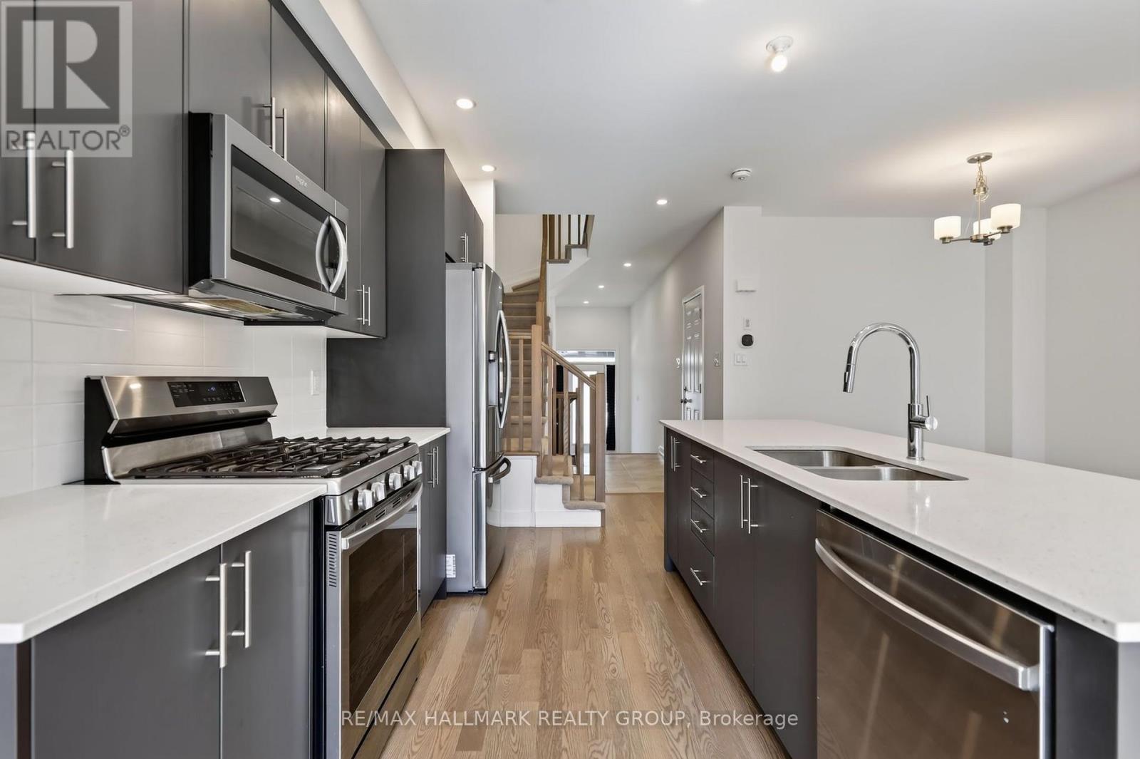Commercial Properties for Sale in Ottawa – 1024 MONTELENA ROAD – By Peter Sagos - Image 19