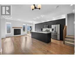 Living room - 1024 Montelena Road, Ottawa, ON K2S2R8 Photo 7