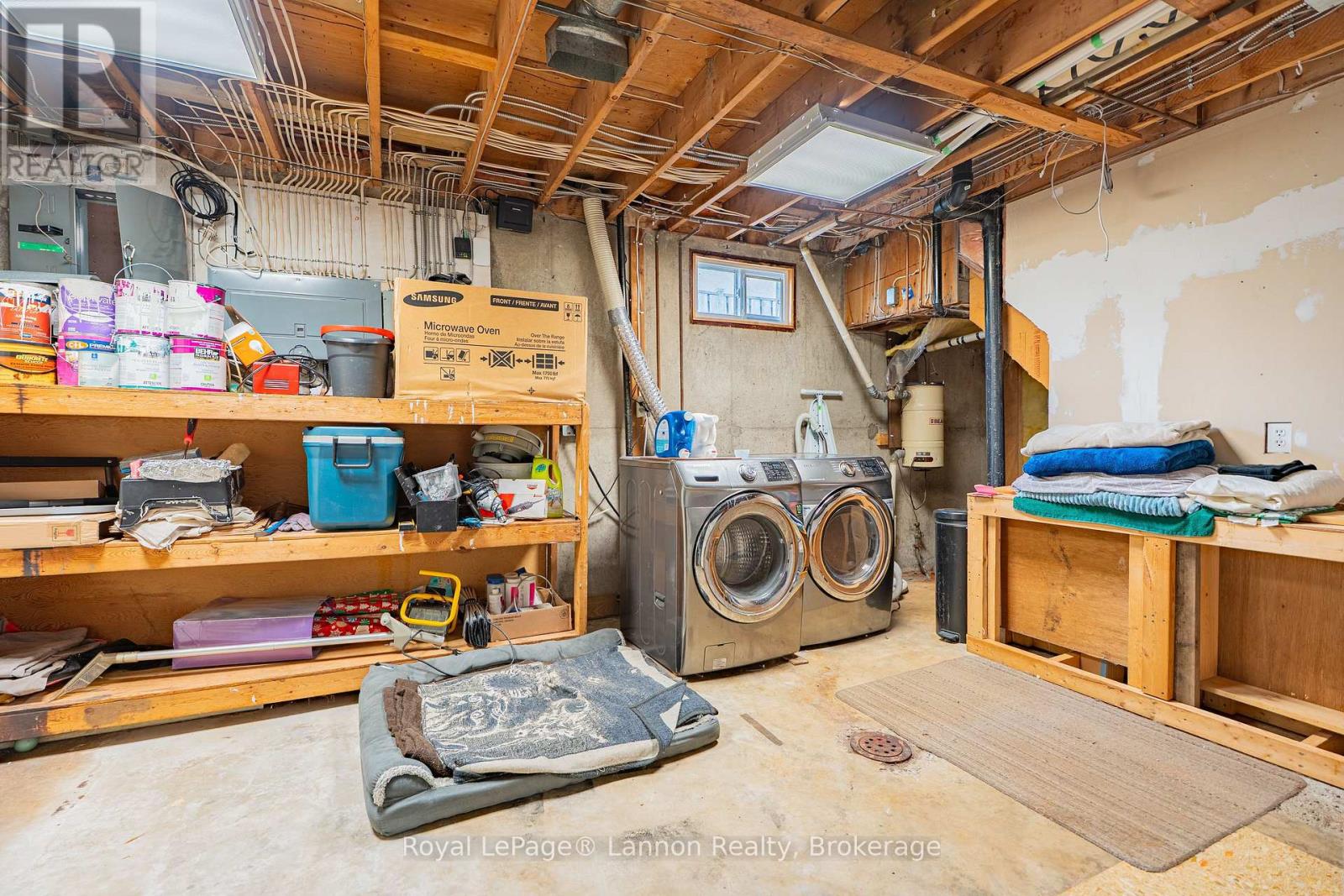 562 SIMON FRASER DRIVE - 30