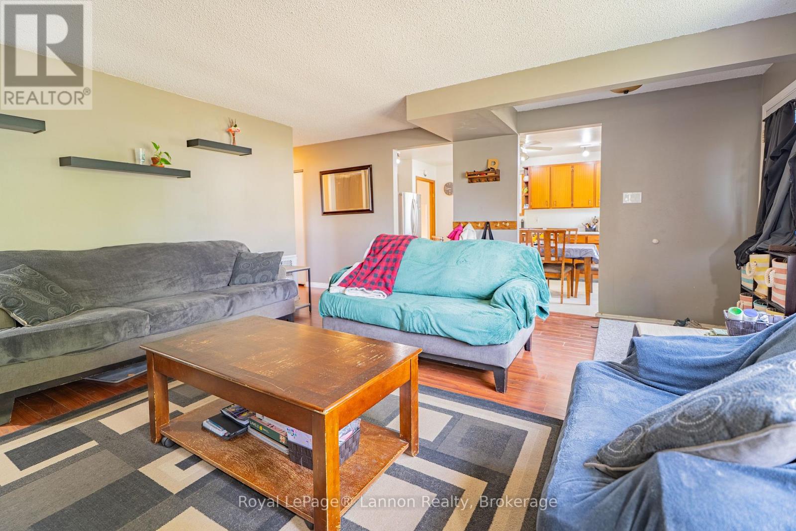 562 SIMON FRASER DRIVE - 7