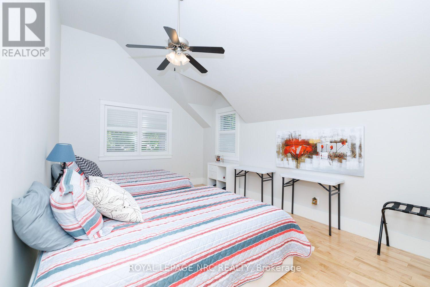 3 LUTHER AVENUE - 28