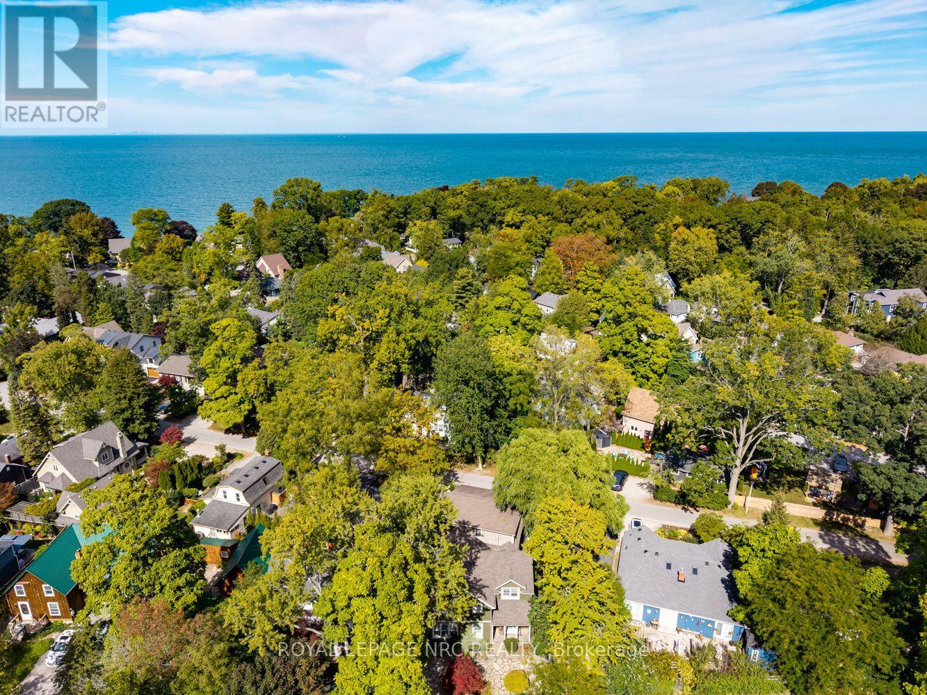 3 LUTHER AVENUE - 4