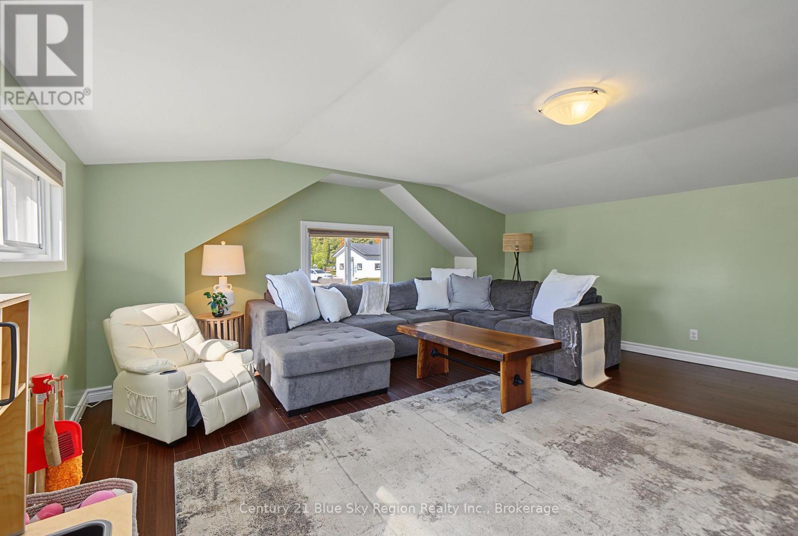 125 GOLF CLUB ROAD - 25