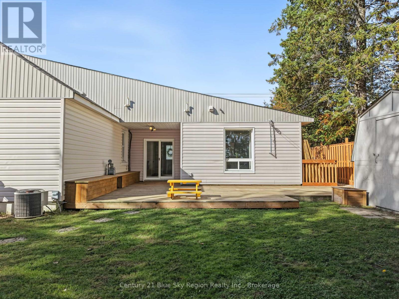 125 GOLF CLUB ROAD - 28