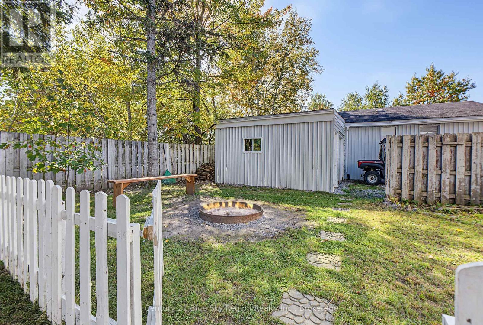 125 GOLF CLUB ROAD - 34