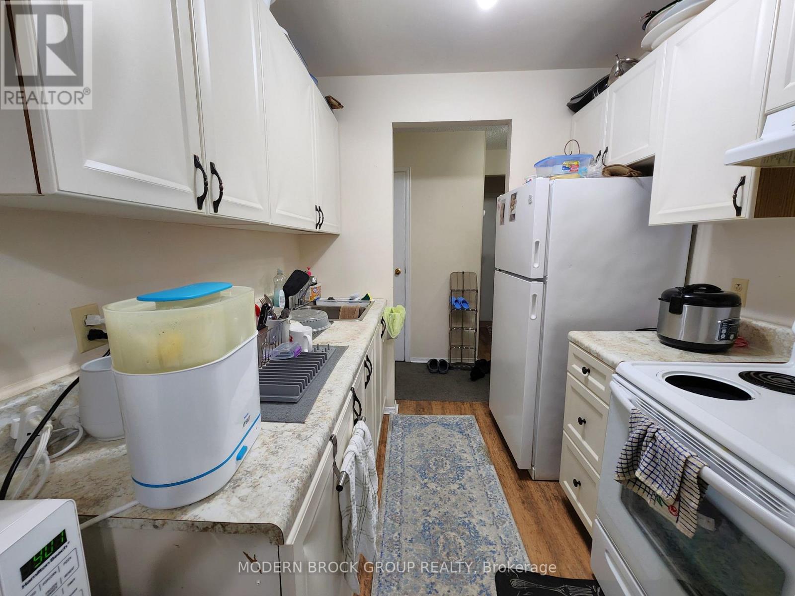 #14 14 CHARLOTTE PLACE - Image 14