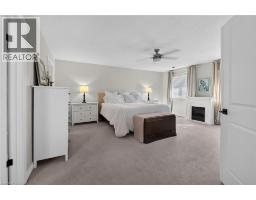 Eat in kitchen - 64 Driftwood Court, Grimsby, ON L3M4Y1 Photo 18