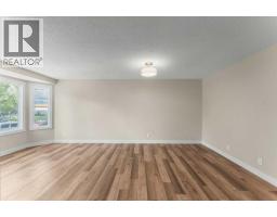 7609 36 Avenue NW - photo 15