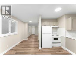 7609 36 Avenue NW - photo 17