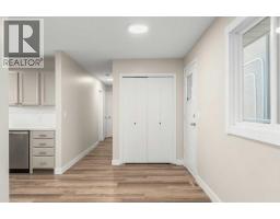 7609 36 Avenue NW - photo 16