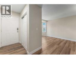 7609 36 Avenue NW - photo 8