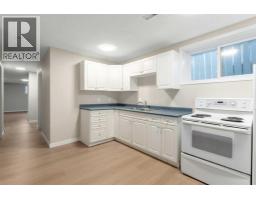 7609 36 Avenue NW - photo 36