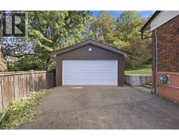 8 Hill Place, Stoney Creek, ON L8G2W3 Photo 32