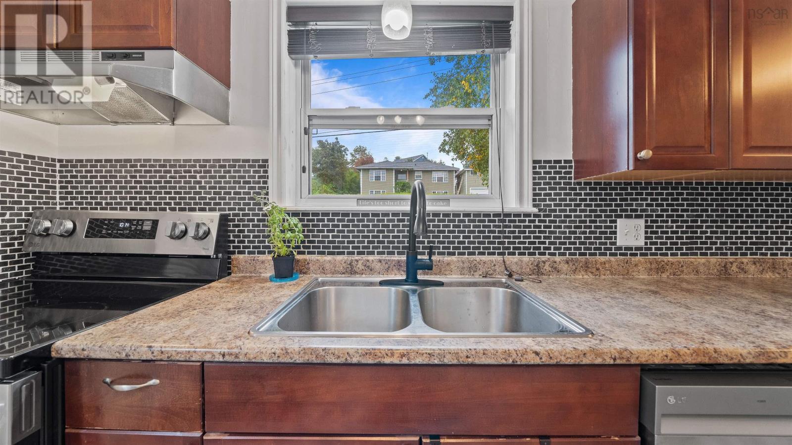 57 Ridge Avenue - 17