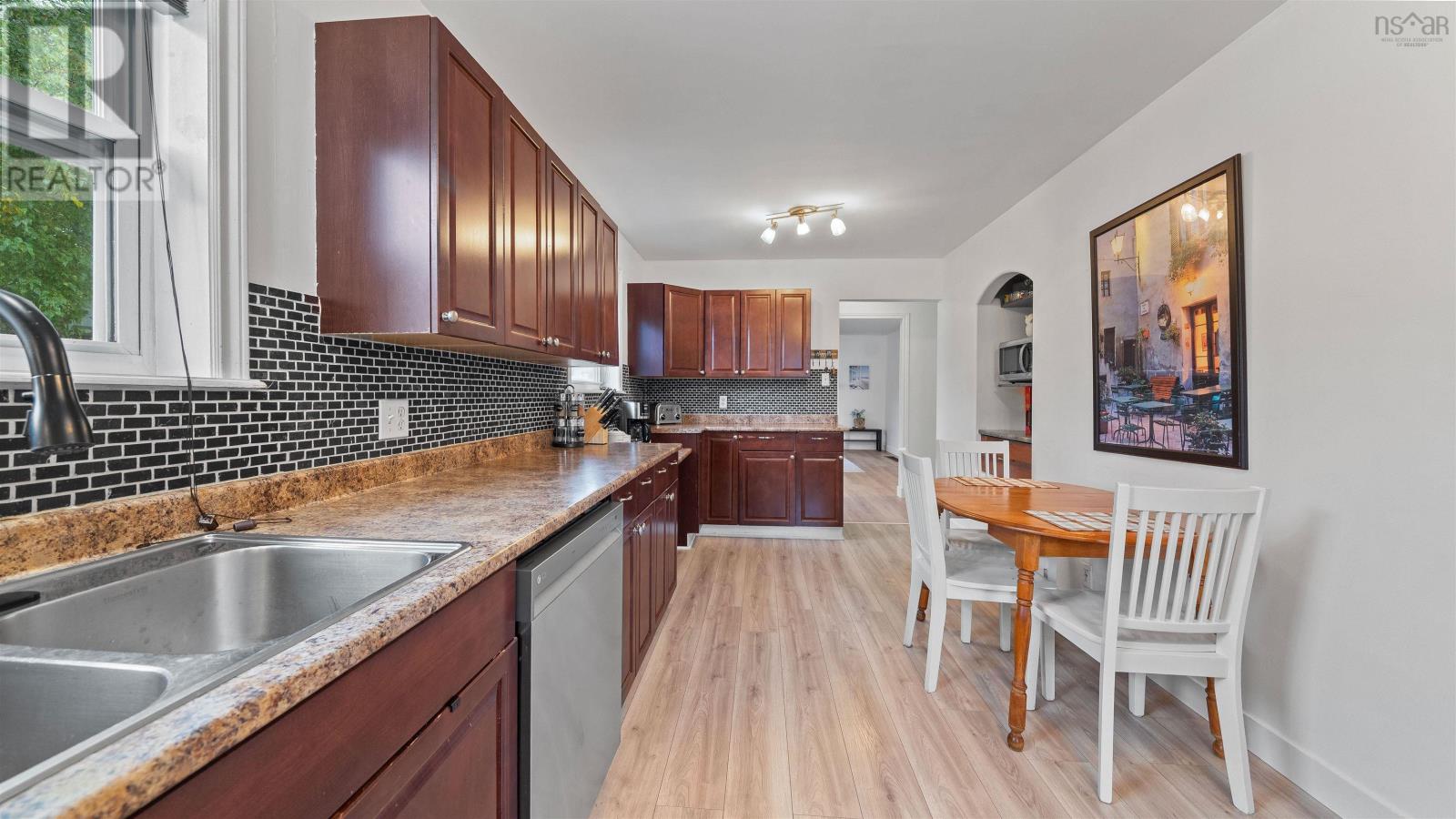 57 Ridge Avenue - Image 18