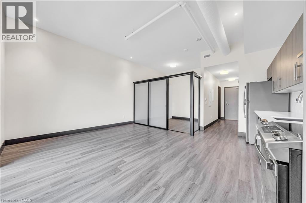 #605 121 KING Street E - 11