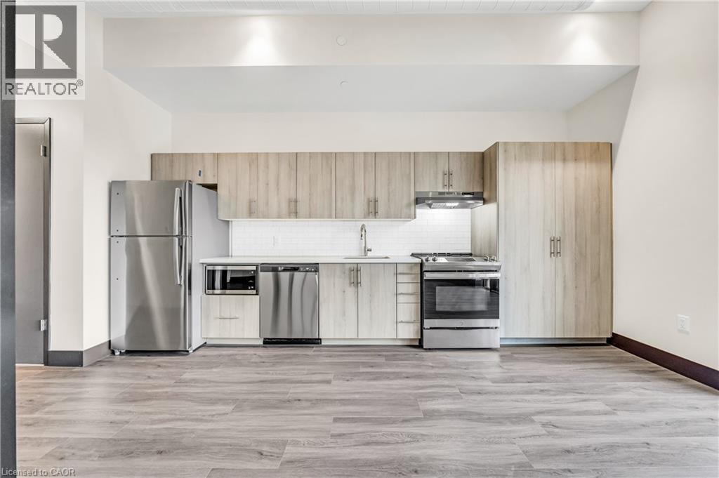 #605 121 KING Street E - 15