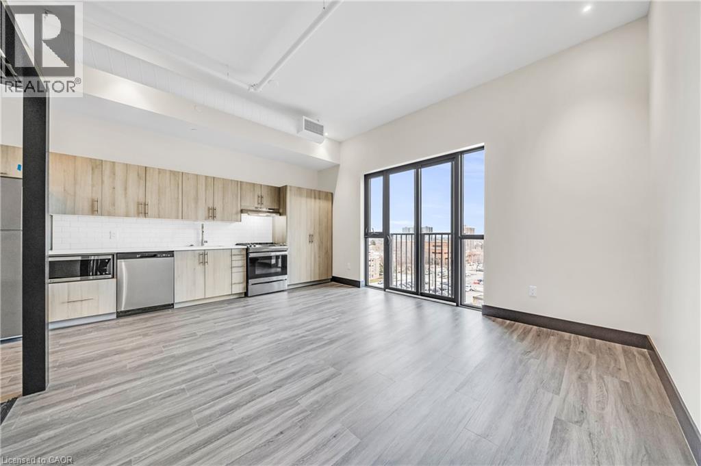 #605 121 KING Street E - 14