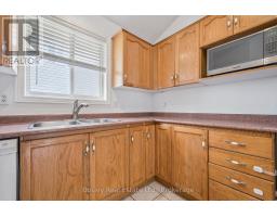 Kitchen - 4 Hayward Crescent, Guelph, ON N1G5A5 Photo 16