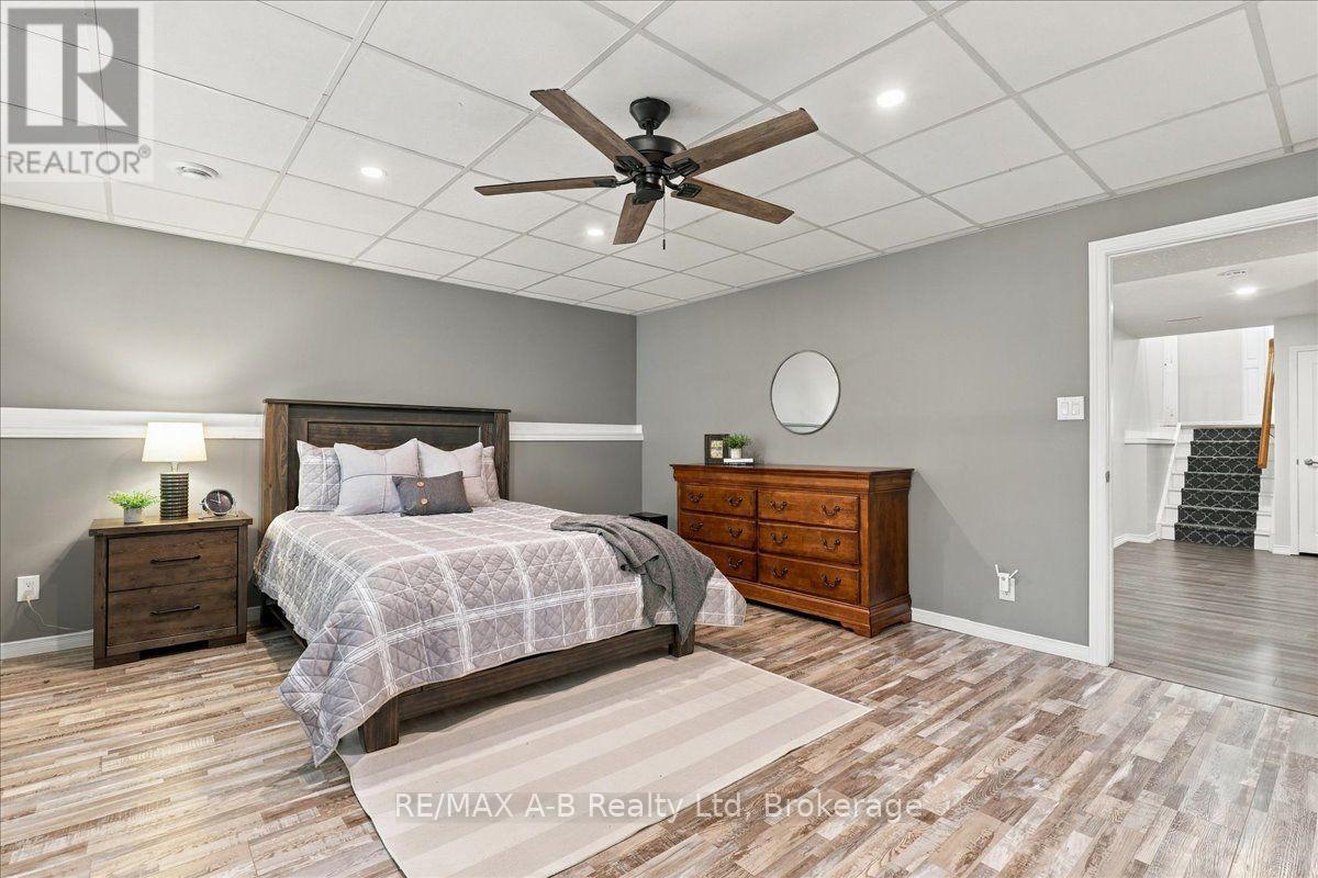 194 NORWOOD COURT - Image 33