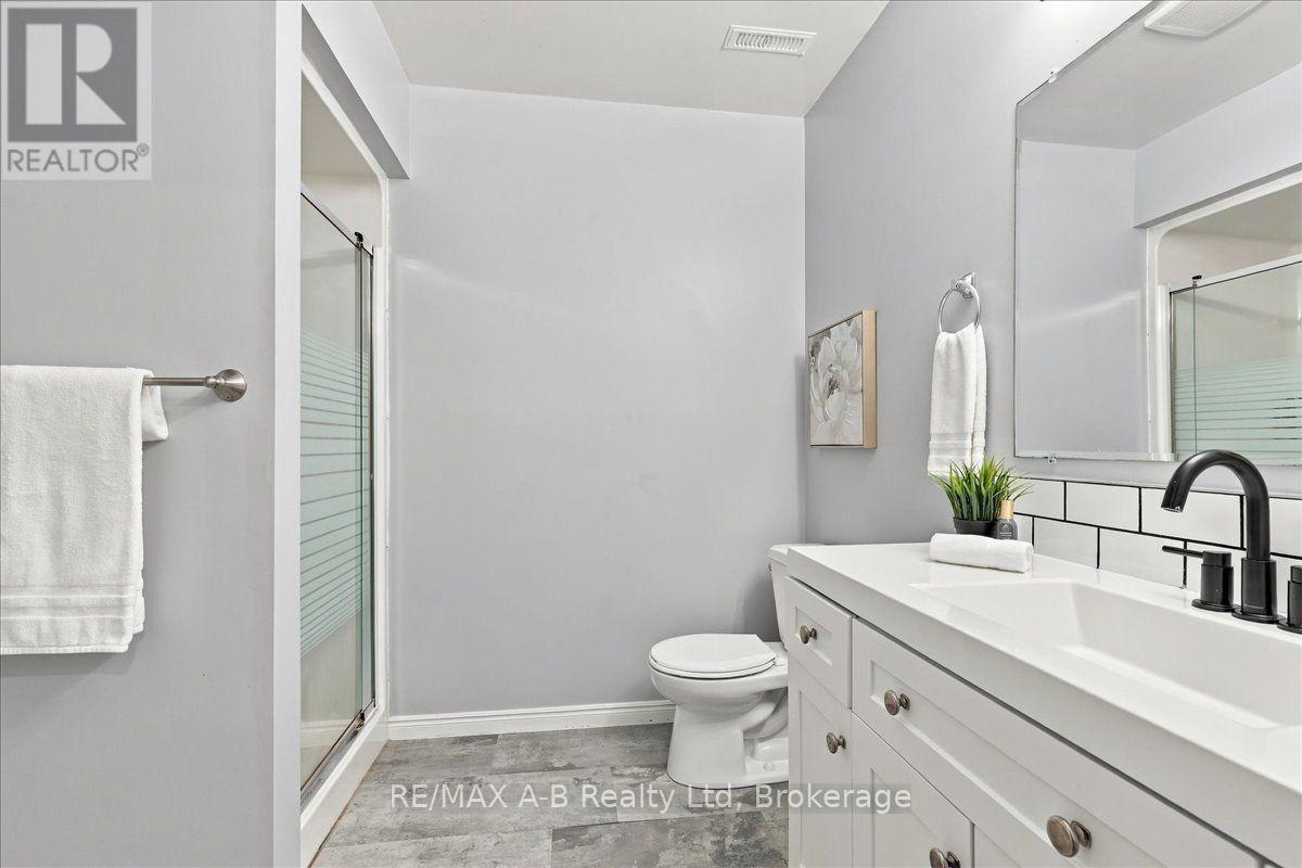 194 NORWOOD COURT - Image 34