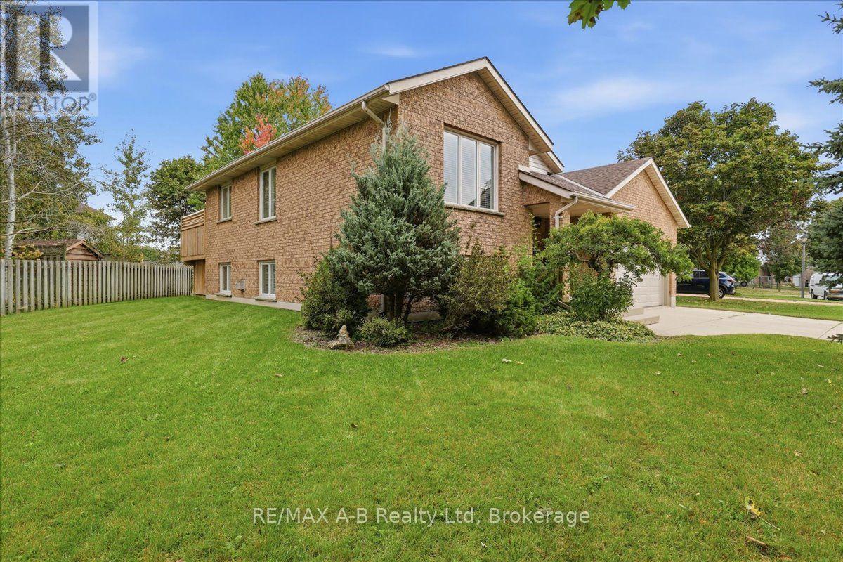 194 NORWOOD COURT - Image 4