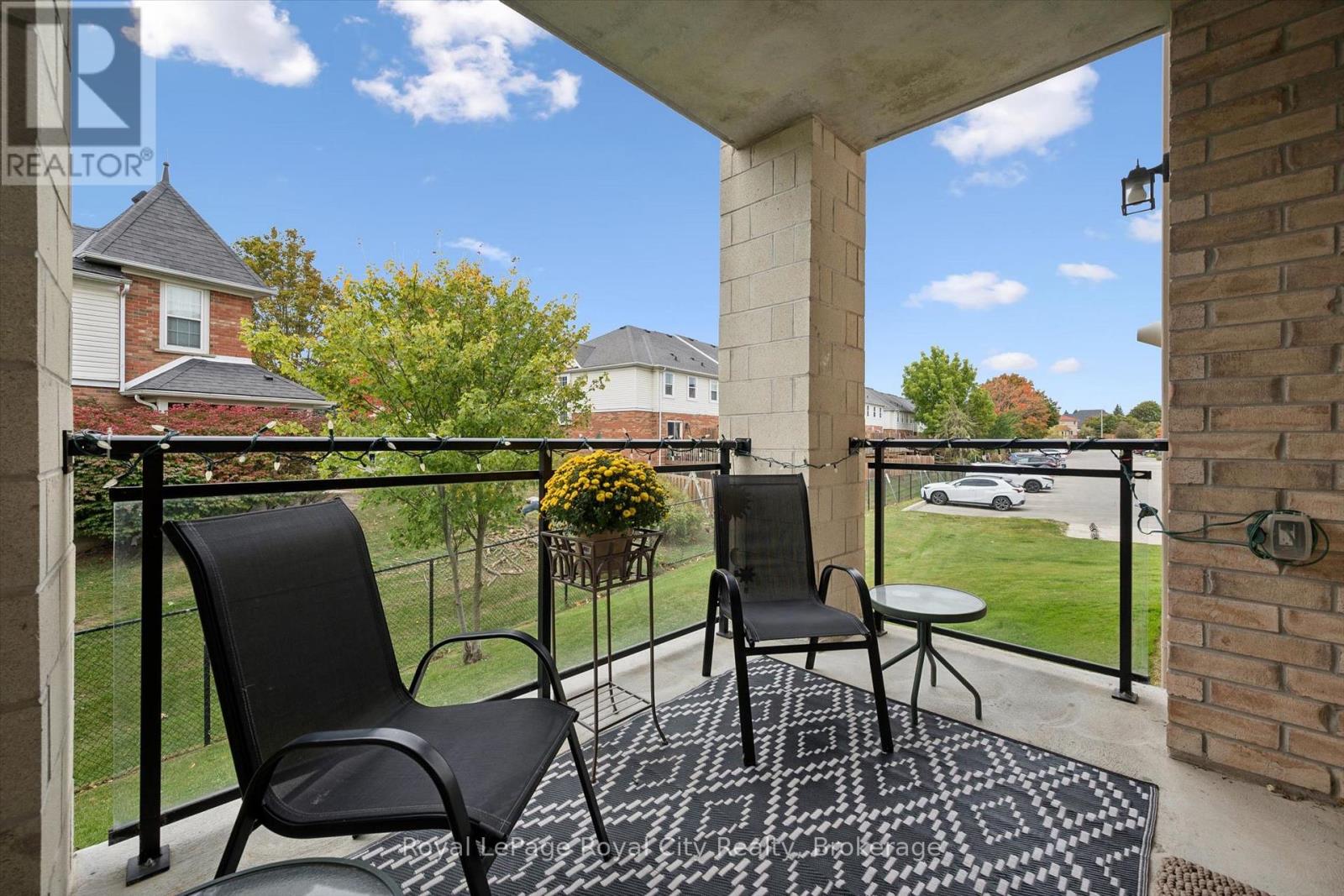 #142 1077 GORDON STREET - 35